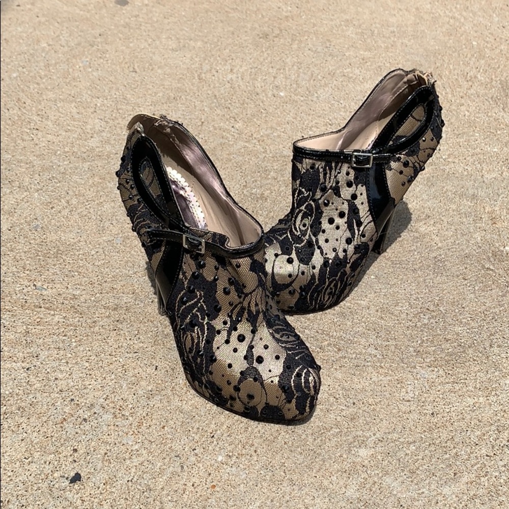 Shi heels